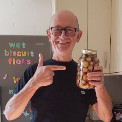 Name: Michael Stamp. Twiddling nobs, pushing buttons, see what happens. Occupation: Still a Perv. Likes pickled onions 🇪🇸🇬🇧💙