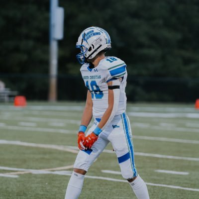 God first✝️ Athlete #class2026 WR1/FS1 @LCAVarsityFootball |6’0” 163lb | Insta @B_hargis18