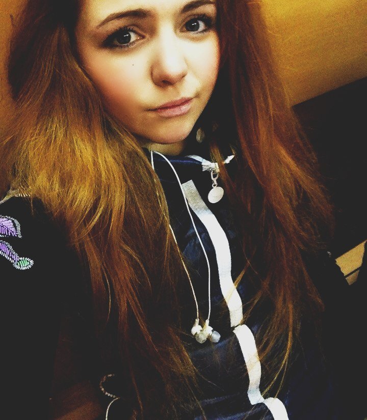 Flowcarbon10561's profile picture. 