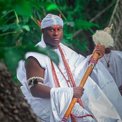 Lover of God. Akanda Olorun. Ayanfe Oluwa. Servant of Truth. Eyes of His Imperial Majesty Ooni Ogunwusi OJAJA 2. Babalola Kiniun Baba Desina. Oju Oonirisa 🕊️♥