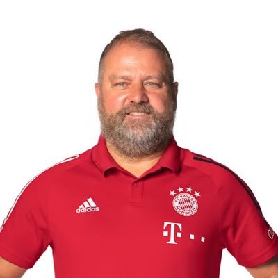 Finance Student - Bayern München and Viking FK - UEFA B coaching license