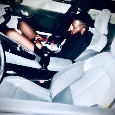 itsprafit's profile picture. "Building the music industry one beat at a time. Music business aficionado, producer & sponsorship scout. Let's connect and make moves. #iTSPrafit"