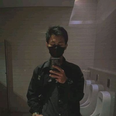 oajeboseee's profile picture. just a young boy with small dick.