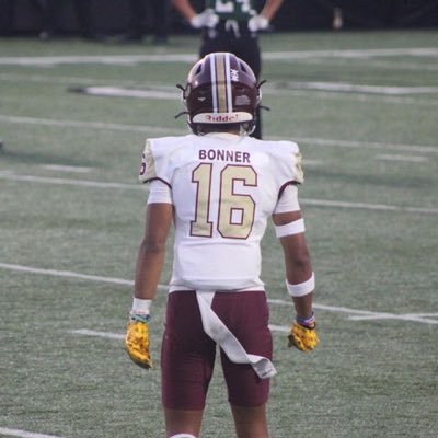 | Summer Creek High School | C/O 2025 | Football DB/ATH 5’11 165lb | 110H-14.7 300H-40.1 | 4.6 GPA | @nightrydas7v7 | 📲- 281-883-6164 |