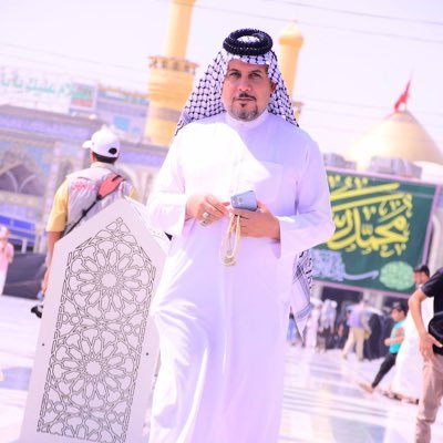 قال الامام علي (عليه السلام):
 إِذَا أَقْبَلَتِ الدُّنْيَا عَلَى أحَد أَعَارَتْهُ مَحَاسِنَ غَيْرِهِ، وَإِذَا أَدْبَرَتْ عَنْهُ سَلَبَتْهُ مَحَاسِنَ نَفْسِهِ.