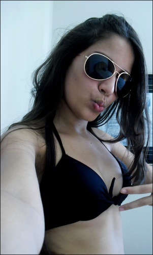 Sou Pisiana,,tenho 15 anos,amo tirar fotos,time do coração Flamengo,uma frase:Nunca deixe para fazer amanhã o que você pode fazer hoje ;) Sergipe!