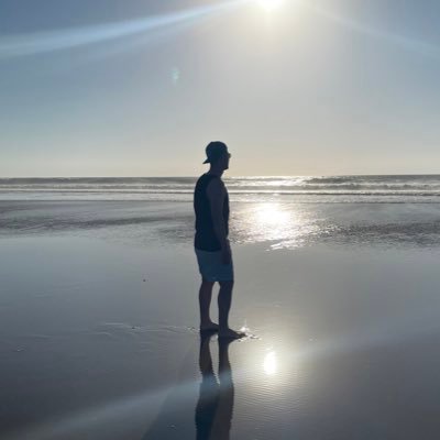 little2404's profile picture. 