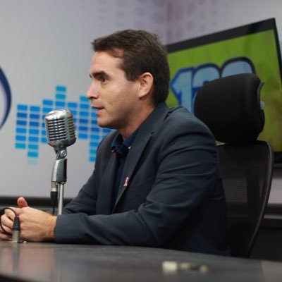 Periodista Deportivo en @RadioMonumental (93.5 FM) y @deporterepretel (Canal 6 y 11) en Costa Rica. Licenciado en Comunicación de Masas