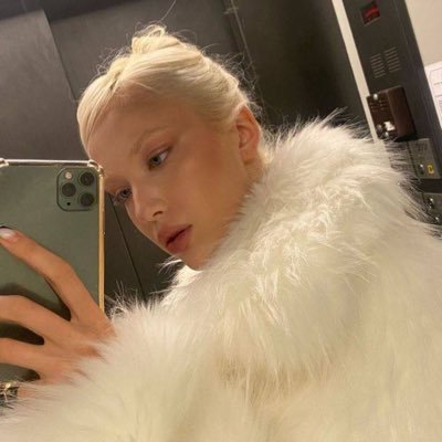 winfl0r1's profile picture. 태영 & 달