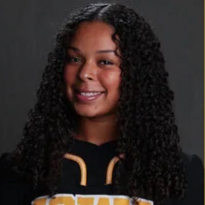 #28 University of Iowa Softball🖤💛 C/O2️⃣6️⃣