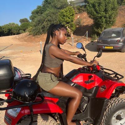 Klea10_'s profile picture. 