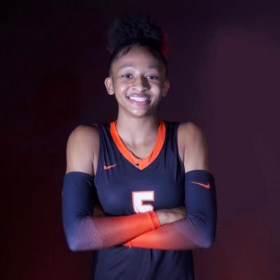 Minooka High School Varsity 🏐 | Sports Performance 16 Elite #24 (OH) | U15 USAV Team | Approach 10’3” | 5’10” | 4.3 GPA🎓 | Email : brooklynnebrass2@gmail.com