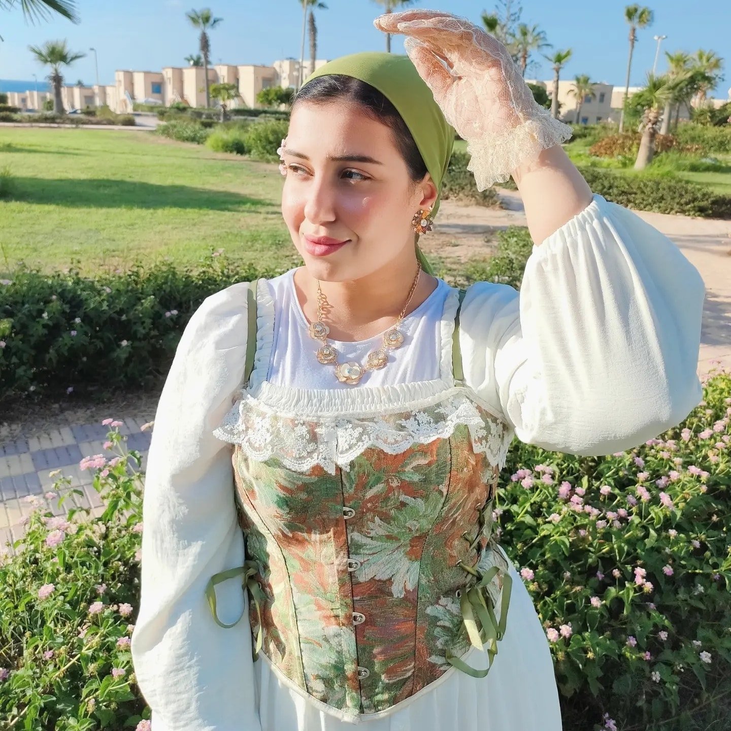 Faculty of commerce
سورة هود❤
جوزاء♊
وبداخلى نورا يصيب كل من اراد اطفاؤه بالعمى ولاينطفئ 💫🌞❤وبداخلى ورودا لاتدبل🌹