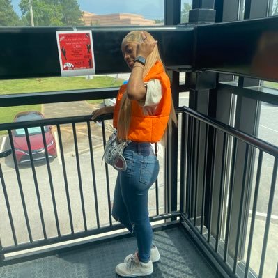 lilljunejune's profile picture. richlilbratt ona gram . i literally troll all day 😂
