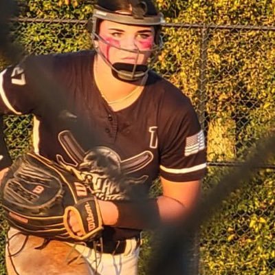 Sydney Gonglik #1 ☠️@Outlaws09Nat☠️ 🥎Pitcher/shortstop/utility Righty 68mph fastball, consistently 66-67 mph grad of ‘2027 🎓
