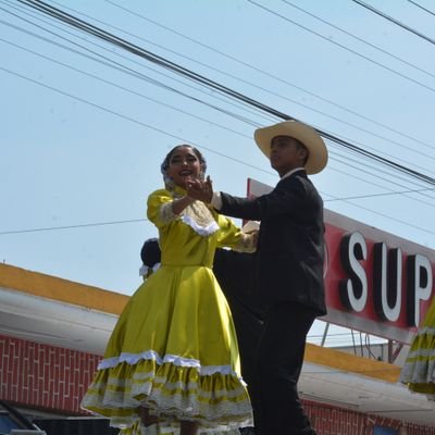 Bailarín de antorcha ♥️