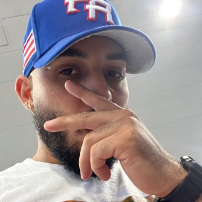 jfalcon_15's profile picture. ▪️In God I Trust 🙏🏼