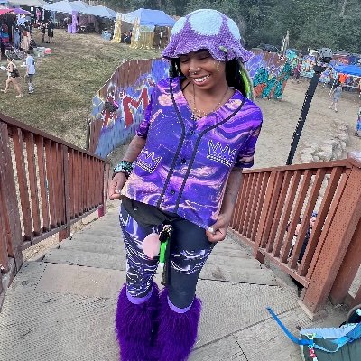 My insta @ glowiiscape is 100% more updated !! I ᴄᴀɴ ɴᴇᴠᴇʀ sᴘᴇʟʟ ᴄᴏʀʀᴇᴄᴛʟʏ 🫣😘
