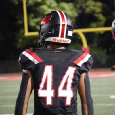 Herndon High School 2025 | #44 | Football Varsity Starter(MLB/OLB/LS) | Track | 5’9” 190LBS | 3.9 GPA | 📲(571) 244-0570 basskasper842007@gmail.com