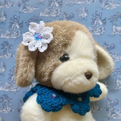 bloemkloon_hana's profile picture. #いぬのサンディ の【かしげ】🐶
#ちいさなソネット の【もっく】🐑
#レトロぬいぐるみこれくしょんmini の【うらら】
同居人の【るる子】👤
#サンアロー　#吉德