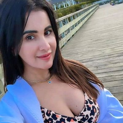 Fan account of the hottest diva Meeti Kalher
beauty ✨ n elegant 💐