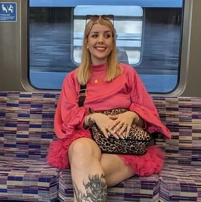 ✍️ tweeting about charity comms, the news and how much I enjoy #Eurovision