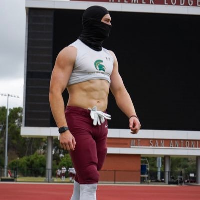 Tight End at Mt. Sac// ID# 2306926089//Qualifier//6’4//225
