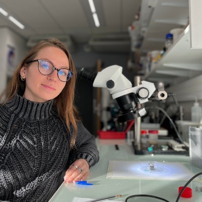 Neuroscience Ph.D. In Vivo Electrophysiology Researcher at INSERM/Neuroservices Alliance. American in France. Lover of tattoos, running, & music. she/her