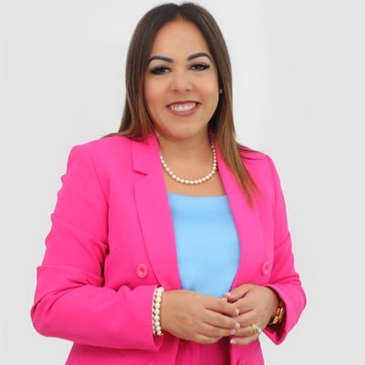 Madre | Esposa | Coameña | Directora Estatal OMP | Legisladora Municipal | Estudiante de #ComPol | Todo a su tiempo