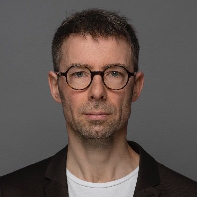 Journalist und Autor. Redakteur bei Deutschlandfunk Kultur.