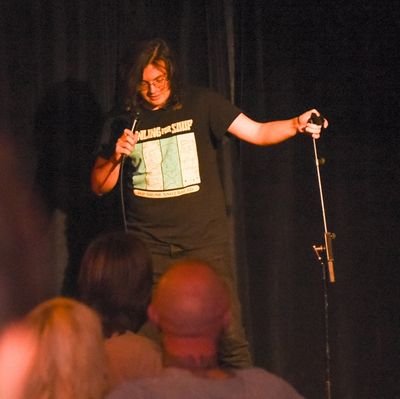 hyperturtle77's profile picture. Undefeated crazy golf champion • Cohead of Stand-up for @ComedySoc • Co-runner of Complete Joke• Frobisher Lover • Cryptid Appreciator • 21 • Bi • They/Them