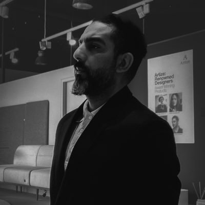 Hussain_01986's profile picture. 