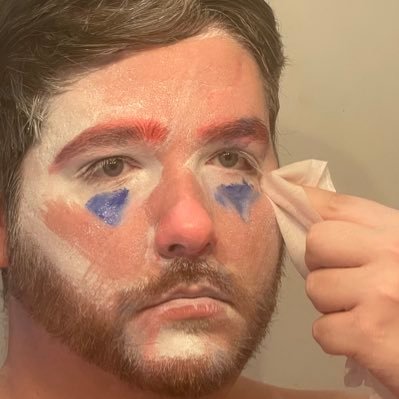 statefarmjoke's profile picture. surely this can’t be healthy for me // 29