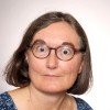 En formation pour devenir journaliste après avoir travaillé dans le secteur de l’énergie, notamment en stratégie et analyse économique