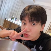 blank. (@deuxvirgos) 's Twitter Profile