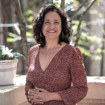 Ph.D., LL.M @Uni_of_Essex, Abogada. MamáD2. Lo mio son los derechos sociales. Interesada en salud, alimentos y desigualdad. Líder Justicia Económica @Dejusticia