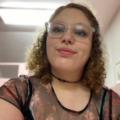 Taryn_Vh_'s profile picture. Ou Masters in counseling student  💛🐻 🖤