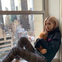 Jennie(@JennieOmgame) 's Twitter Profile Photo