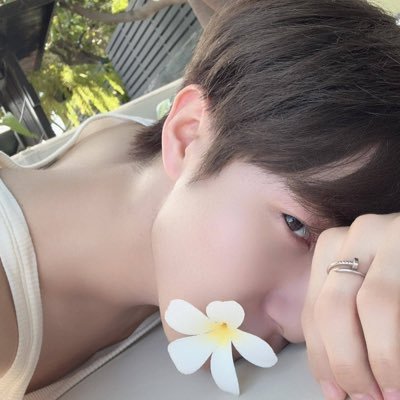 7xh0323rj's profile picture. 