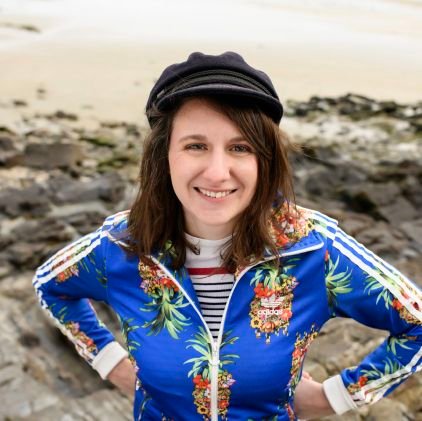 Visionneuse, Lectrice et Écouteuse en tous genres - Obsession héroïnes et/ou écologie dans la fiction 💪🌱
