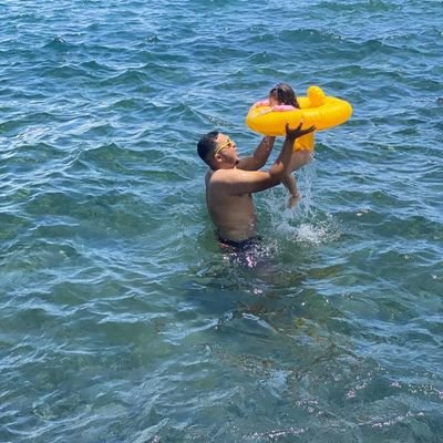 Moisesdvc02's profile picture. 26. 🇻🇪🇦🇷🇵🇹