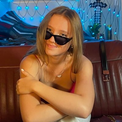 BeeLiliaTTV's profile picture. https://t.co/tpuHrwVJtT | valorant + dbd enjoyer