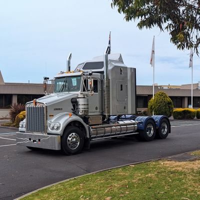 Mechanical Assembler/Technician at KW DAF. Loves Collingwood FC & Melbourne Victory FC.. Turbo Rotaries. Greyhounds, & Greyhound Racing. Tattoos