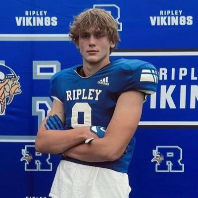 Ripley High student athlete||CO 26|| 6'6/220 lbs TE/Olb/long snapper||3.75 GPA||coach simon=(304) 786-0101