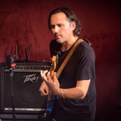 Eduardo23900521's profile picture. 