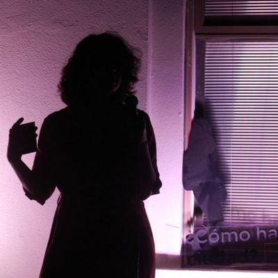caught in a celluloid jam 💋💀🎞️ | Mediadora de cine, traductora EN-ES-PT, autora #MMCLLAC ☕️ https://t.co/lNZWXINxUe