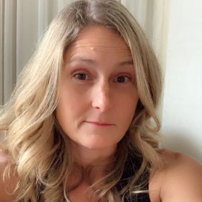 Talent Sourcing Specialist with Farm Credit Canada. Farm with my husband and two children. Cancer fighter! tweets are my own