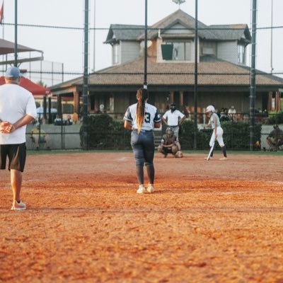 Lugoff-Elgin High School - TDB Softball 🥎2024 1st/pitcher/2nd base 🥎 
              NCAA ID: 2103120323