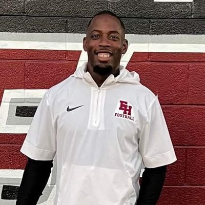 Head Football Coach @EzellFootball | 1 Samuel 12:24 | Husband & Father | AP Little America & D3 All-American and 2x All-Conference @HanoverFTBL 
#TIC