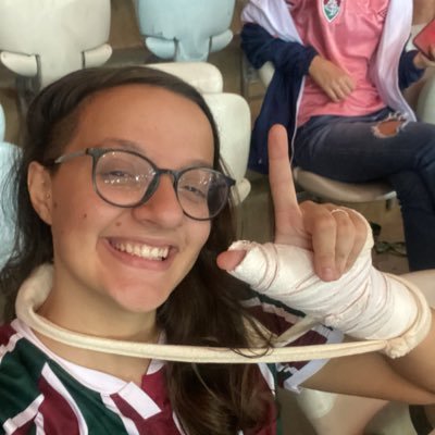 nath_perrone10's profile picture. @FluminenseFC | História - UNIRIO